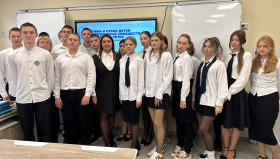 Вербовка и отбор детей в деструктивные сообщества в социальных сетях.